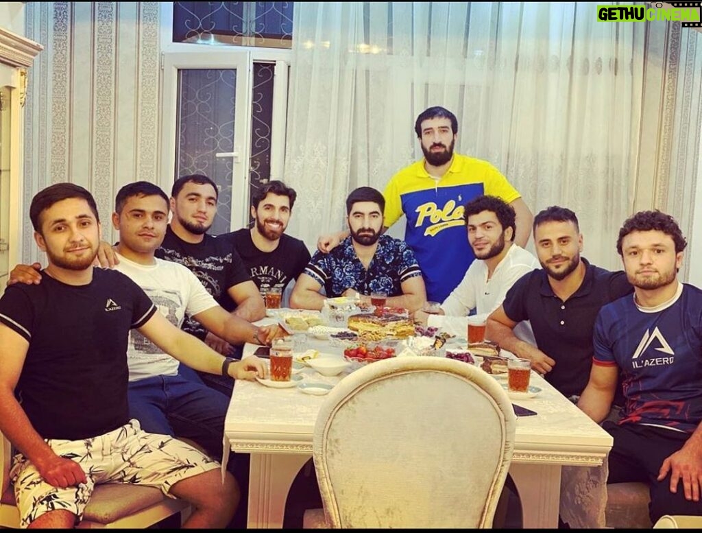 Tural Ragimov Instagram - Хорошо посидели с братьями Azerbaycan Sumgayit