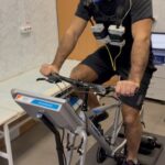 Tural Ragimov Instagram - Сегодня был в лаборатории спортивного питания в гостях у Раджаба _nutrition_and_sport_ 1. Провели исследование состава тела: узнали сколько мышц в организме, сколько лишнего жира и воды. Наметили план сушки и весогонки. 2. Провели спортивное тестирование: выявили на каком пульсе организм начинает закисляться. Определили пульсовые зоны для работы на развитие выносливости. Впереди 2 месяца интенсивной работы . Москва • Moscow
