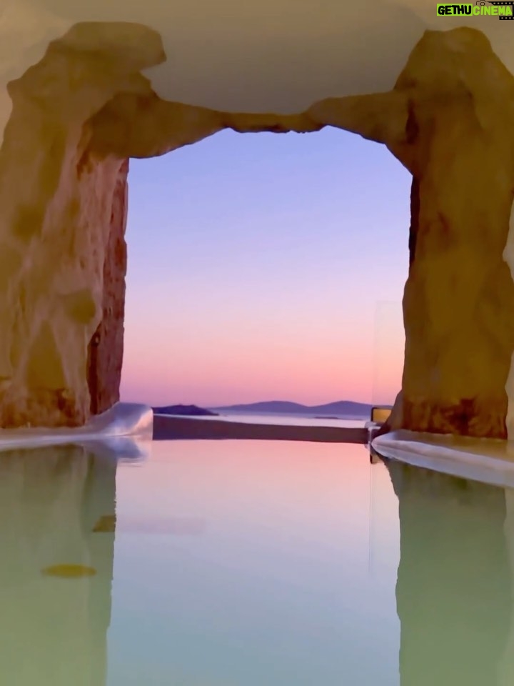 Tuvana Türkay - 129.7K Likes - #oneofthebestplaceihaveeverseen ♥️ #ileftmyheartinmykonos thank you @cavotagoomykonos #besthotels