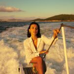 Tuvana Türkay Instagram - Aşırı post talebi :) peki