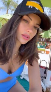Tuvana Türkay Instagram - Bye 2023 :)