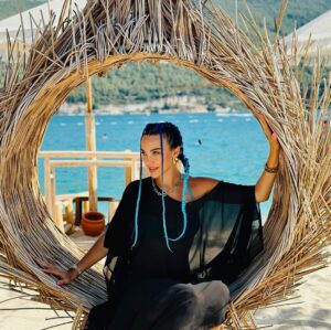 Tuvana Türkay Instagram - @titanicluxurycollection 💙🦋