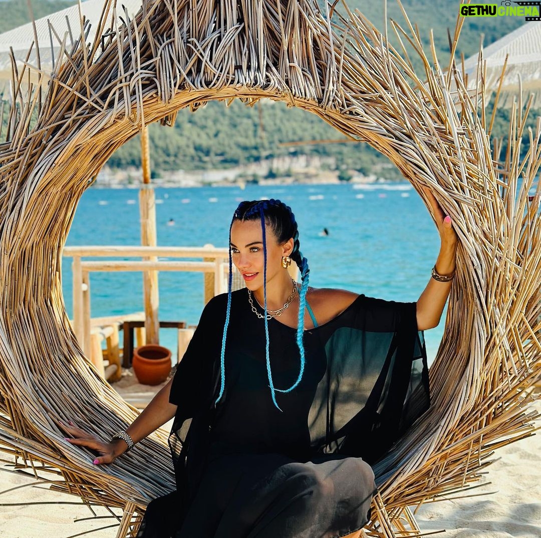 Tuvana Türkay - 127.2K Likes - @titanicluxurycollection 💙🦋