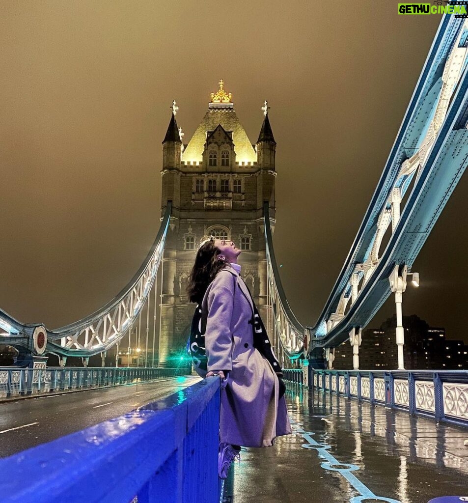 Tuvana Türkay Instagram - Tower Bridge