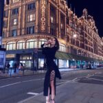 Tuvana Türkay Instagram - 🌠 Knightsbridge, London, UK