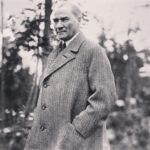Tuvana Türkay Instagram - Atam.. Sonsuz sevgi,saygı ve minnetle #10kasım1938 ♾