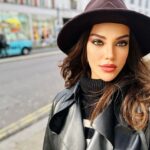 Tuvana Türkay Instagram - 🎩 Kensington High Street