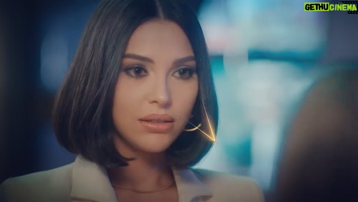 Tuvana Türkay Instagram - Gemiler, etrafındaki sular yüzünden batmazlar. İçlerine su aldıkları için batarlar. #kağıtev ⏱🌠 @kagitevdizi @o3medya @startv