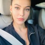 Tuvana Türkay Instagram -