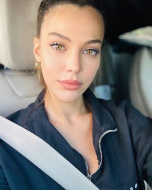 Tuvana Türkay Instagram - 