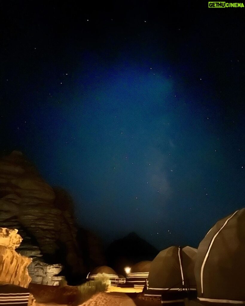Tuvana Türkay Instagram - ✨ Wadi Rum