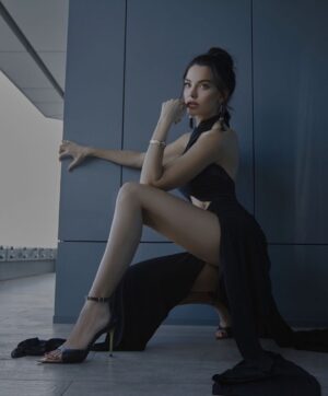 Tuvana Türkay Instagram - Semt

 @serhathayri