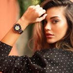 Tuvana Türkay Instagram - ⌚💫 . . . #HuaweiWatchGT4 #FashionForward #lightuprings #işbirliği