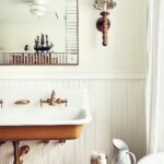 Ty Pennington Instagram - Fit for only the finest guests 🤪 #guesthouse #carriagehousecozy #cottage #bathroom #carriagehouse #1853 #1800s #southernstyle #savannah #stillwaitingonthewallpaper #bathroomdesign #georgia #bathroomreno #typenningtondesign Savannah, Georgia