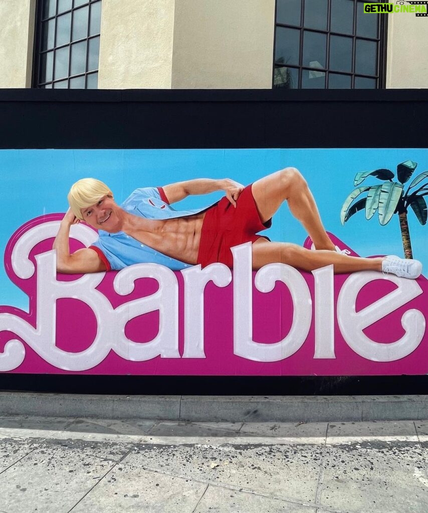 Ty Pennington Instagram - #BarbieDreamHouseChallenge in 1 week!! 🥳 Also check out my new billboard if you’re down in Venice 😏#blondeshavemorefun #hgtv #streamonmax #barbie #dreamhouse #abs #totallyreal #notphotoshopped #atall #100percentnatural #ken Malibu, California