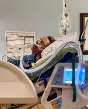 Ty Pennington Instagram - From the red carpet, to the ICU… this last week has been interesting! I’m okay now, still recovering but I felt it looked weird that I hadn’t posted about my teams #BOTB VICTORY!! 🙌🏼 SO freaking proud of @smashingdiy & @iamstevelewis !! Will post about that next 🤓🥳 To shed some light on why I was MIA… Sunday I hit the red carpet for @barbiethemovie , monday I flew to Colorado to start filming in Breckenridge and Tuesday morning I woke up at 4am and could barely breathe 😰Turns out, that sore throat Ive had for the last month was actually an abscess which had grown so large it was closing off my airway. Next thing I know, I was intubated and flown to the ICU in Denver. Wednesday I had surgery and yesterday afternoon I was released from the ICU 🙌🏼 Thank you so much to all the amazing staff at St.Anthony’s in Lakewood, CO & Summit Health in Frisco for taking such great care of me 🙏🏼🙏🏼 A great reminder to LISTEN to your body when it’s telling you something 😳😅 #justhappytobehere  Also, even through heavy sedatives it’s good to see I was still in the right frame of mind… (pic 4)😂 #speedosforlife