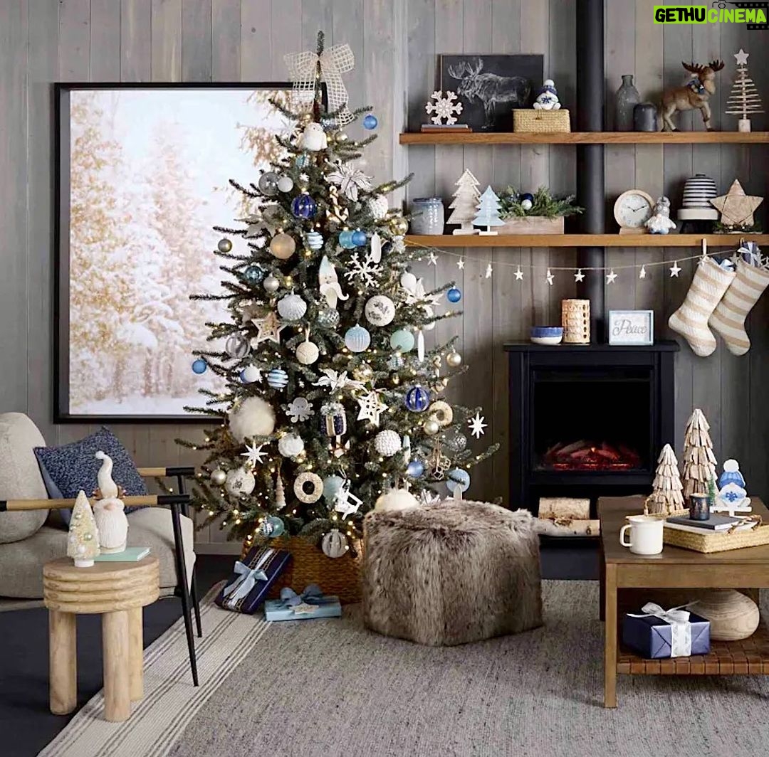 Ty Pennington Instagram - Okay, okay, I KNOW Iโm early BUT (!!) I donโt want you to miss out before itโs gone ๐ One of my favorite pieces from my new holiday collection with @athomestores just landed and not only is it perfect but the price is UNBEATABLE!! The perfect woven tree collar for only 34.99!! Get it while itโs hot folks ๐๐๐ผ๐
๐ผ #athomextypennington #christmasdecor #partner #athome #holidaydecor #christmastree #treecollar Holidays!!!