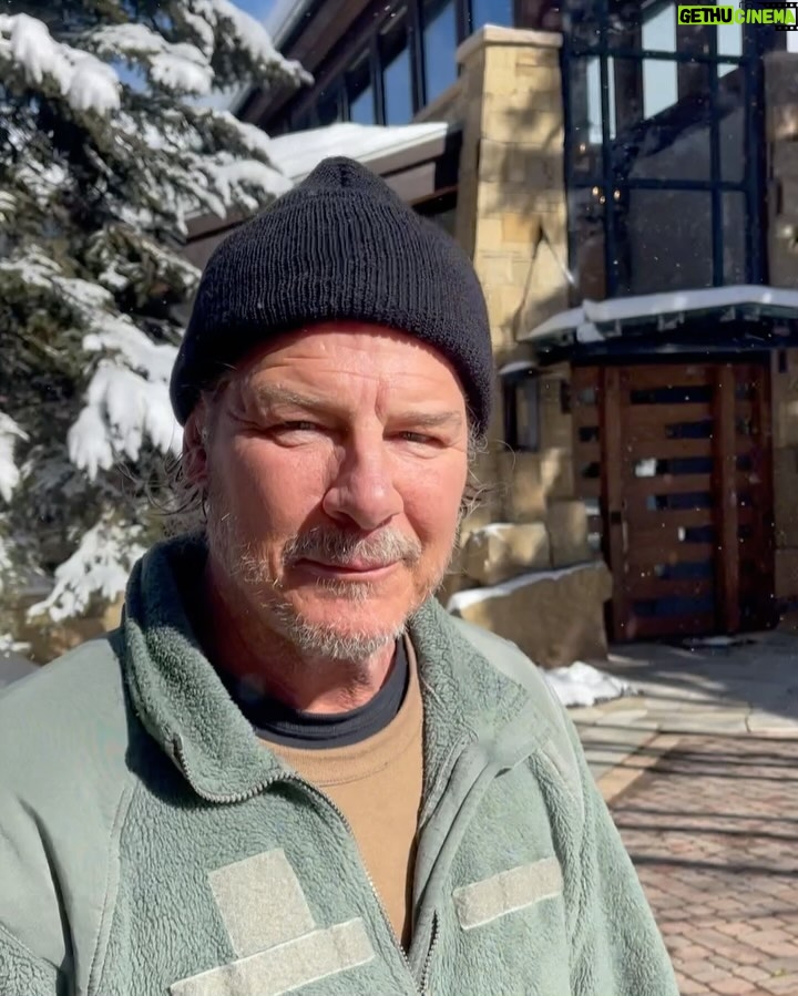 Ty Pennington Instagram - Grateful for friends, fresh powder and of course, fondue ❤️🧀 #livelaughloaf #colorado Vail, Colorado