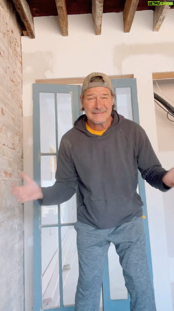 Ty Pennington Instagram - FINALLY wrapping up some projects this year that have been in the works for a VERY long time. Can’t wait to show you the results 🤓🥳 #whoop #gettingitdonein2024 #renovation #design #historichomes #construction #salvage #preservation #savannah #georgia #libertinesavannah #interiors Savannah, Georgia