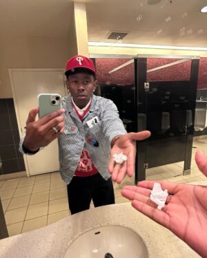 Tyler, the Creator Instagram - 5. Frontin'

(flog gnaw sold out in about an hour.wow thank you all)