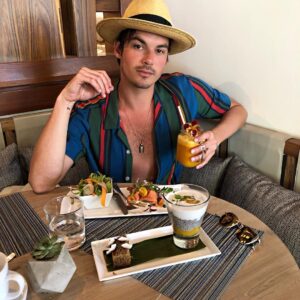 Tyler Blackburn Instagram - Gonna miss starting my mornings here @fscostarica @peninsulapapagayo @howelltalentrelations #fscostarica #travelpartner