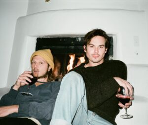 Tyler Blackburn Instagram - voyage des hommes