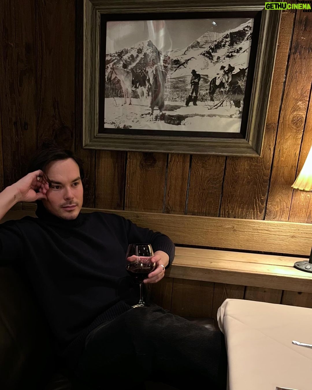 Tyler Blackburn Instagram - Started skiing at 5 years old, haven’t been on a mountain in the last 5. This experience with @sundanceresort was the perfect way to get back at it. What a magical place! Sundance Mountain Resort