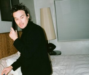 Tyler Blackburn Instagram - voyage des hommes