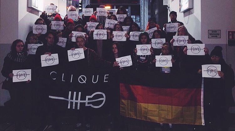 Tyler Joseph Instagram - the German clique always puts on amazing shows. hate that i can't be with them these next few nights. we'll be back very soon, i promise. dang, this photo makes me all emotional roadshow.