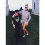 Tyler Joseph Instagram – home is where the chica is.