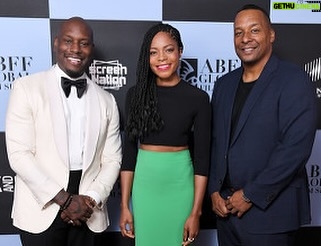 Tyrese Gibson Instagram - Man that has my heart, a man that I would literally stab and kill for…. A man that I believe in from the moment I met him almost 15 years ago…. Man that was never required to show me an iPhone clip of music video, the TV series or a movie that he had ever shot. His energy is so infectious and incredible. I was already committed to taking the journey with him and working with him without having any point of reference prior to us, finally doing a movie together entitled “Black and Blue”…. Deon is a star but more importantly, he’s a star maker, a filmmaker, a producer, a serial entrepreneur, and every single day he gets to experience not the opinion of Jesus, but God’s word “ that he find the wife, find a good thing in favor from the Lord” and that GOOD thing is his beautiful WIFE and his producing partner @roxanneavent I’ve told Deon this from the beginning when he wins he has an extension of my confidence. This is the season for good people to win. God’s got his hands on you. I’m so proud to call you, MY BROTHER. Everyone please join me and wishing a true legend DEON TAYLOR happy birthday!! @DeonTaylor HAPPY BURTHDAY! Love you sooooo much Queen Roxanne…. You’re hidden empire and quite hidden anymore now is it? Hahahaahaha!!!! @hiddenempirefilmgroup