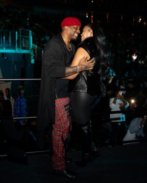 Tyrese Gibson Instagram - Reloaded 💬 apology tours with Leo’s are very very real…… Tyrese.Tv 

If apologizing would’ve taken me another two weeks,  I would’ve did it because you’re worth it. I’m sorry babe. I love you happy Valentines.  @zelietimothy you ARE the BEAUTY that I've discovered in my pain…. Tyrese.Tv is live for only 8 more hours…… She's giving me dirty looks now writing this loooonnngggg ass caption lol