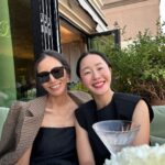 Uhm Ji-won Instagram – 22년 10월 민언니 
23년 10월 민언니 
24년에 만나요 

#losangeles #USA Bel Air, Los Angeles, California