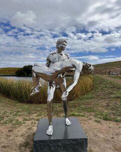 Uhm Ji-won Instagram - Art collection 만 보기위해서도 방문할 가치가 넘치는@donumestate #napavalley #winerytour