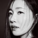 Uhm Ji-won Instagram - 미란언니랑 마리끌레르 9월호 찍었어요 editor @h.eeee photo @sunhye_sunhye Hair @eunnara82 Makeup @mirise1018 Styling @wonderbird80 @luvoul more stories @marieclairekorea 용장관 스튜디오