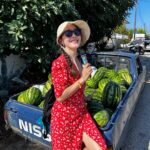Uhm Ji-won Instagram - Watermelon 🍉 girl~ #사진첩정리 #greece 잠시후, 4시에 잔혹한인턴 5,6부가 업로드 되어요 우리 곧 만나요~ Nekromanteion