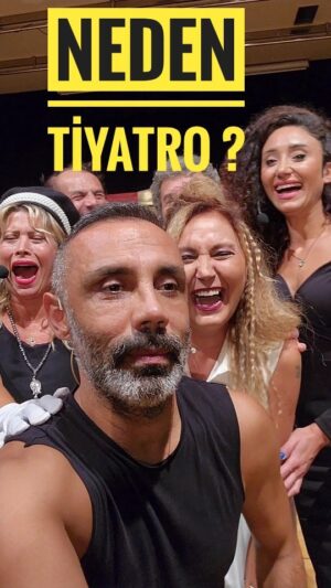 Umut Oğuz Instagram - Neden tiyatro ? 🥰🧿✨️💫❤️🔥🙏🏼

#tiyatro 
#actorlife
#actor
#actress 
#comedy 
#hollywood
#theatre
#show 
#funnyvideos 
#onstage 
#dariofo