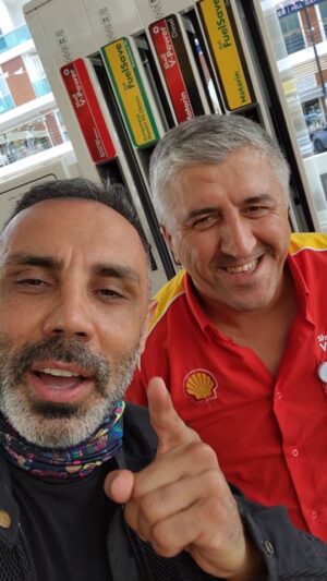 Umut Oğuz Instagram - Nerelerde oynamışım hiç söylemiyosunuz ! 😅

#umutoguz 
#funnyvideos 
#kahkahalı