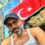 Umut Oğuz Instagram - Harika bir hafta olsun canlar 😎🧿 #umutoguz #anafartataktik İgneada Longoz Ormanları