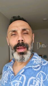 Umut Oğuz Instagram - Malum şartlar çok zorlaştı bir teselli ver dediler 😘