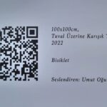 Umut Oğuz Instagram - Türkiye Eğitim Gönüllüleri Vakfı yararına, @eceturkiyecom ana sponsorluğunda gerçekleştirilen Cenk Yüksel #sesimresim projesinde Hacı Bayır'ın hikayesini seslendirdim. Kaydırarak dinleyebilirsiniz 🙏🏼 Ece Türkiye'nin yönettiği avm'lerden birinde bu sıra dışı sergiye denk gelebilirsiniz 😊 Keyifli izlemeler 🧿 @deryababuc @cenkyukselofficial @dbpositive @kurumsalhane #eğitimdefırsateşitliği #birçocukdeğişirtürkiyegelişir