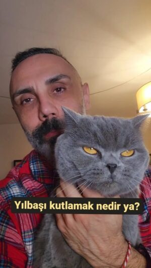 Umut Oğuz Instagram - 2024 herkesin kalbine göre bir yıl olsun ❤️

#2024
