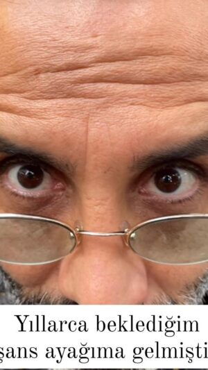 Umut Oğuz Instagram - Sanat nedir, nasıl yapılır ?
@koraygumussoy 

#streetphotography 
#streetphotographers
#photographers
#art
#funnyvideos