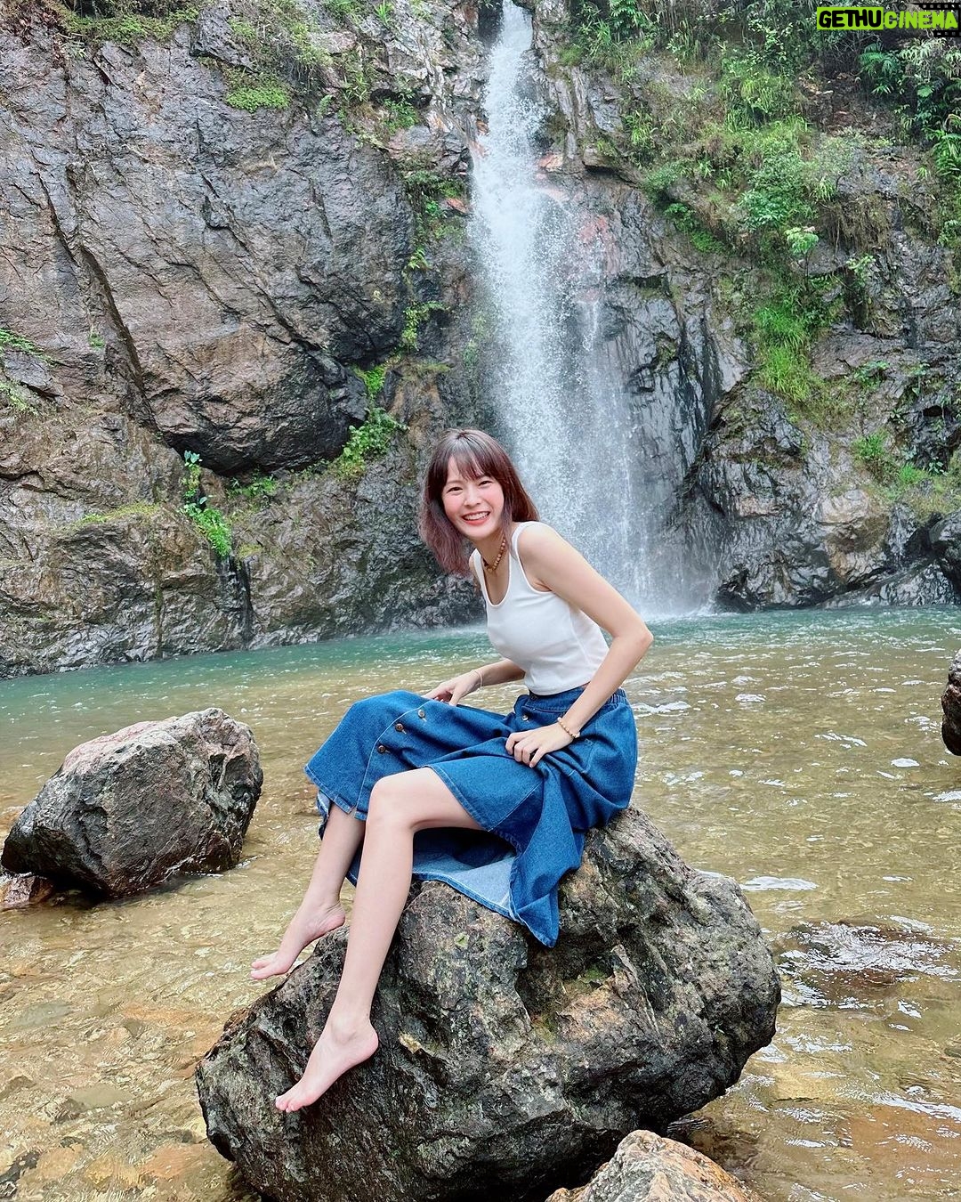 Ungsumalynn Sirapatsakmetha Instagram - ฉดฉื่นแฉ่มไฉ🤪💦 น้ำตกจ๊อกกระดิ่ง