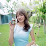 Ungsumalynn Sirapatsakmetha Instagram - เตรียมตัวไปทำงาน ก่อนออกจากบ้าน พก Amsel Zinc ปิ๊งเลย! 😉