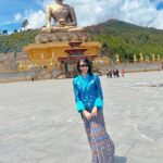 Ungsumalynn Sirapatsakmetha Instagram - แต่งตัวแบบนี้พี่ชอบมั้ยค่ะ☺️ @tourismbhutan #themarcompro Bhutan འབྲུག་རྒྱལ་ཁབ་