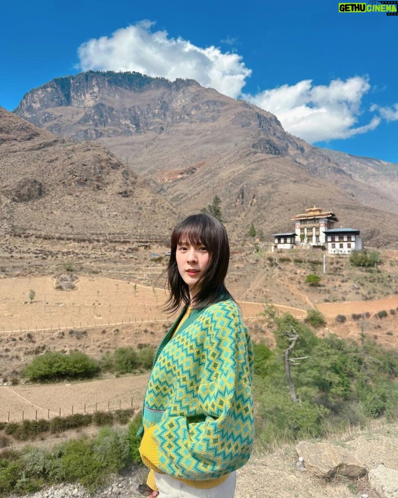 Ungsumalynn Sirapatsakmetha Instagram - อากาศดี๊ดีที่ภูฏาน☺️🌿🇧🇹 @tourismbhutan #themarcompro Bhutan འབྲུག་རྒྱལ་ཁབ་