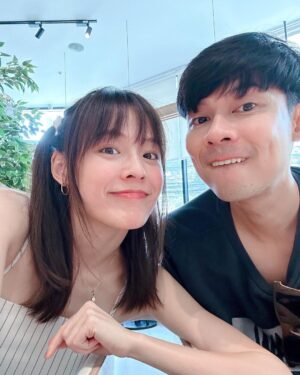 Ungsumalynn Sirapatsakmetha Instagram - มาเดทกับคุณสามีค่ะ☺️🍣