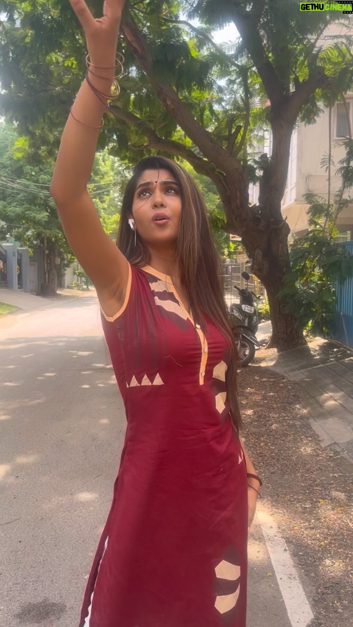 Upasana Rai - 140 Likes - 💃🏽🪩
.
#upasana #upasanarc #dancereels #dance #mood #instadaily #instafashion #instamood