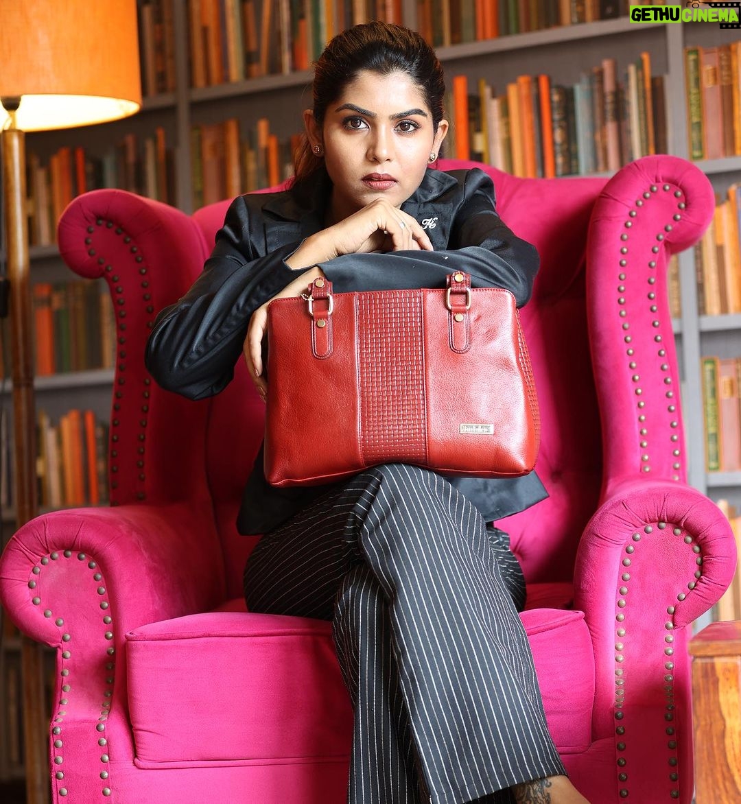 Upasana Rai Instagram - Elegance is not about being noticed, it's about being remembered. . #upasanarc #upasana #fashionblogger #fashionnova #formalwear #formal #formalhair #officewear #actor #modellife #style #elegance #ootd #instadaily #instalove
